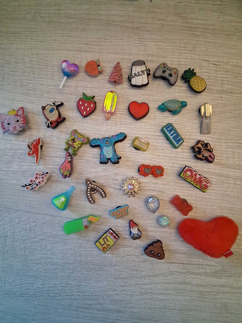 CROCS Multicolor Jibbitz Shoe Charms Assortment (34)